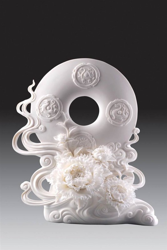 精美的现代瓷器工艺品- 中国风